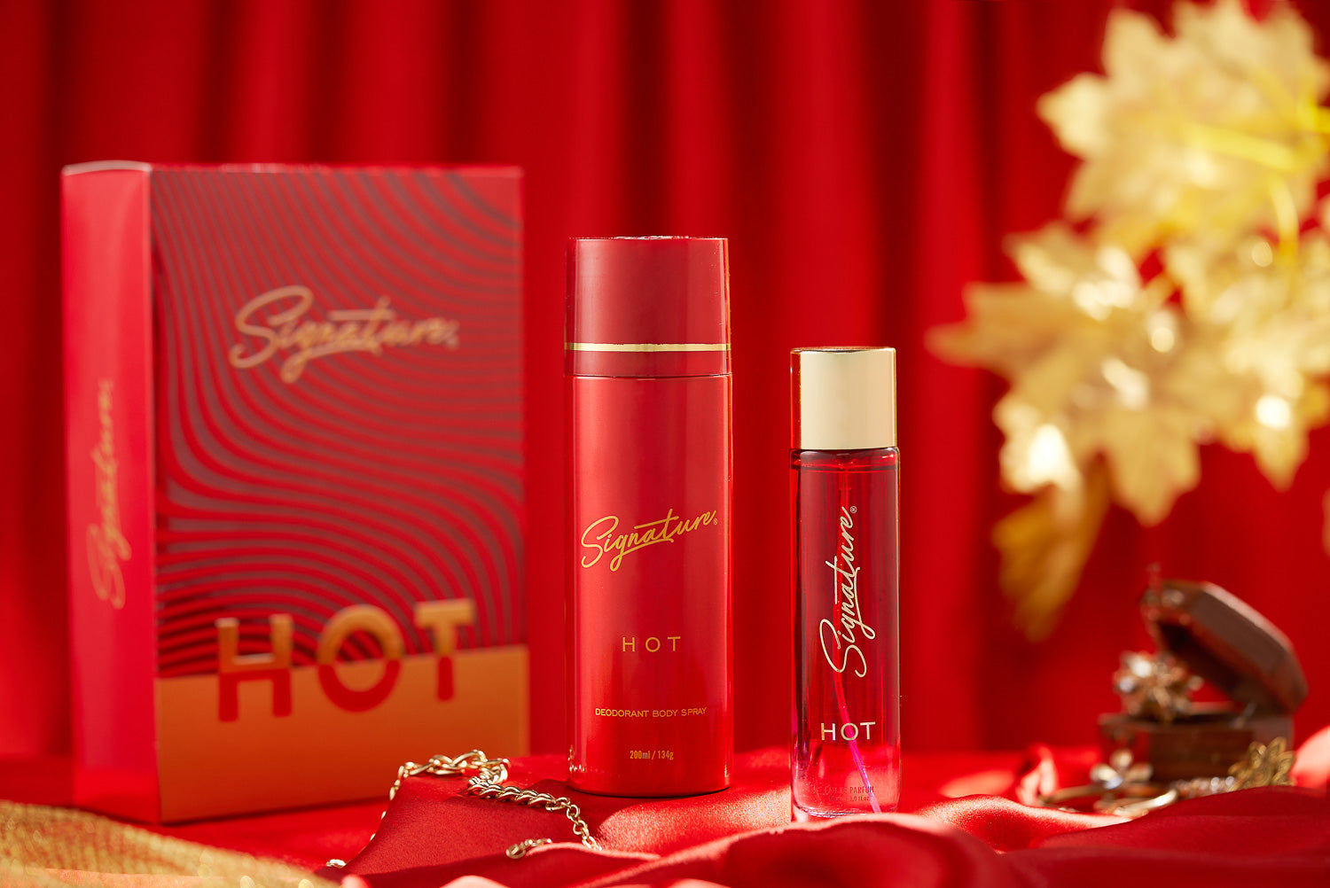 Signature Gift Set of 200 Ml Deo + 60 Ml EDP & GET FREE DEODORANT WORTH Rs 150/- OF YOUR CHOICE!!!
